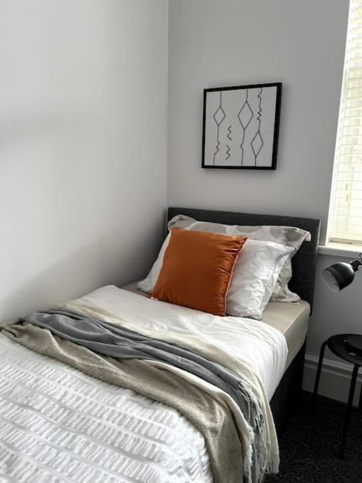סוואנסי Stunning Flat Close To Beach מראה חיצוני תמונה