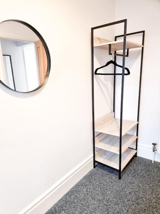 סוואנסי Stunning Flat Close To Beach מראה חיצוני תמונה