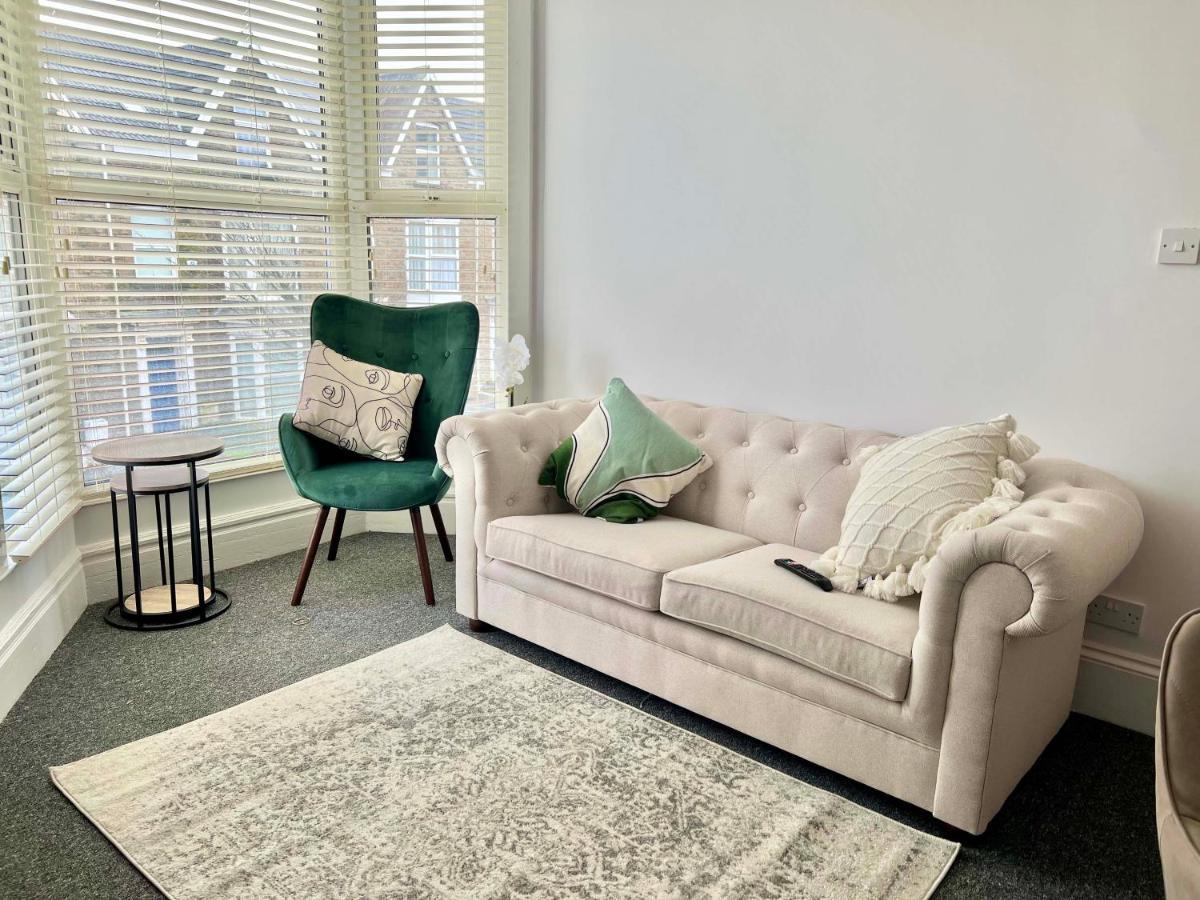 סוואנסי Stunning Flat Close To Beach מראה חיצוני תמונה